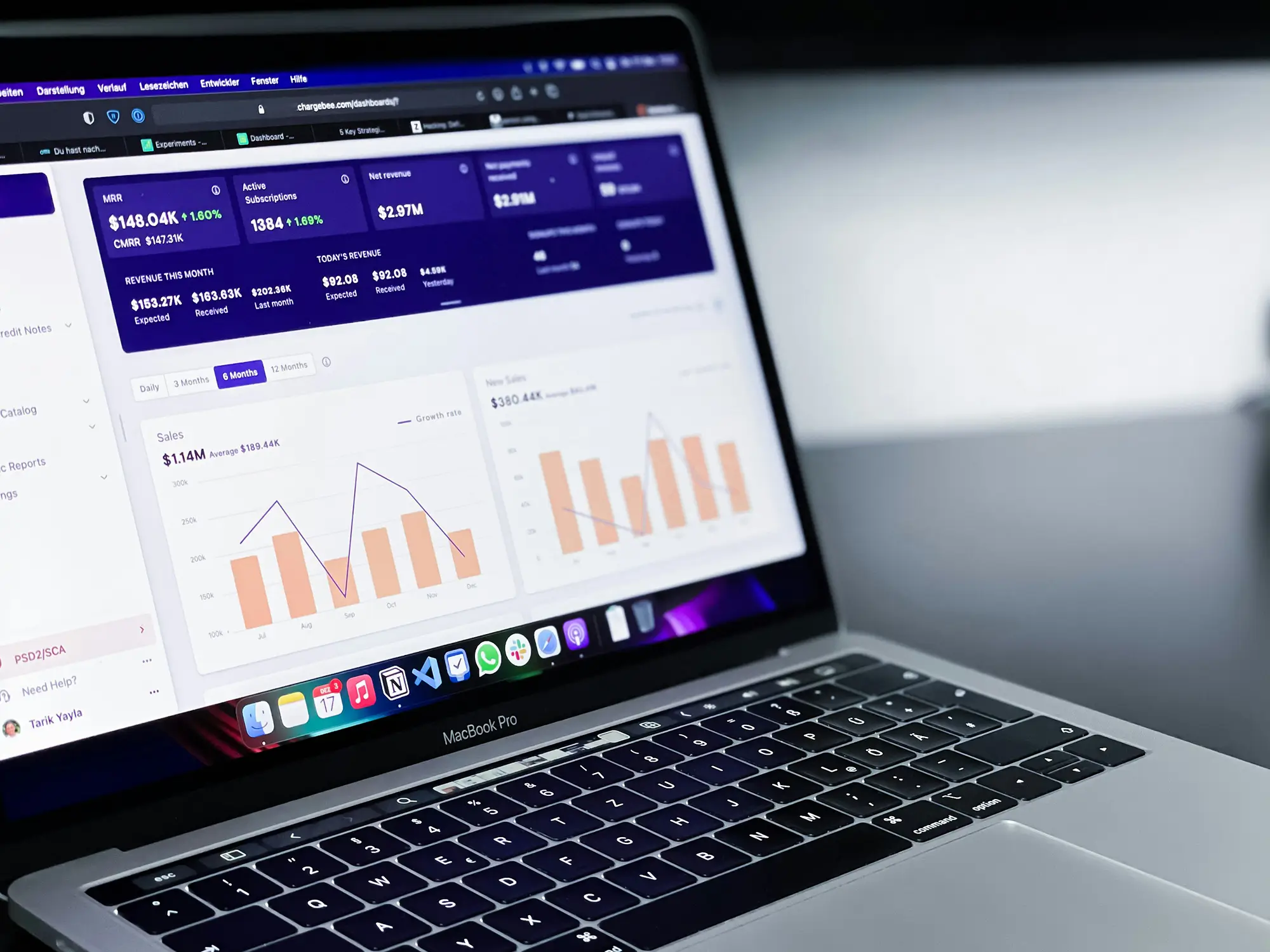 Ordinateur affichant ne application web